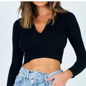 Black long sleeved ribbed sweater top tight fitting princess Polly